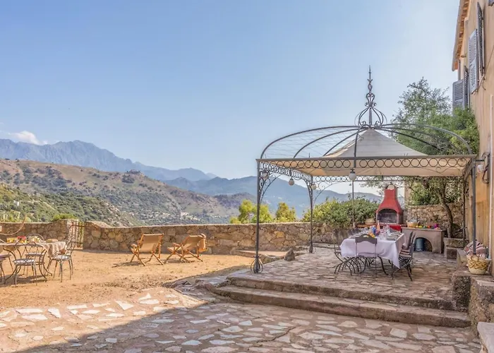 別荘 Maison A Torra コルバーラ